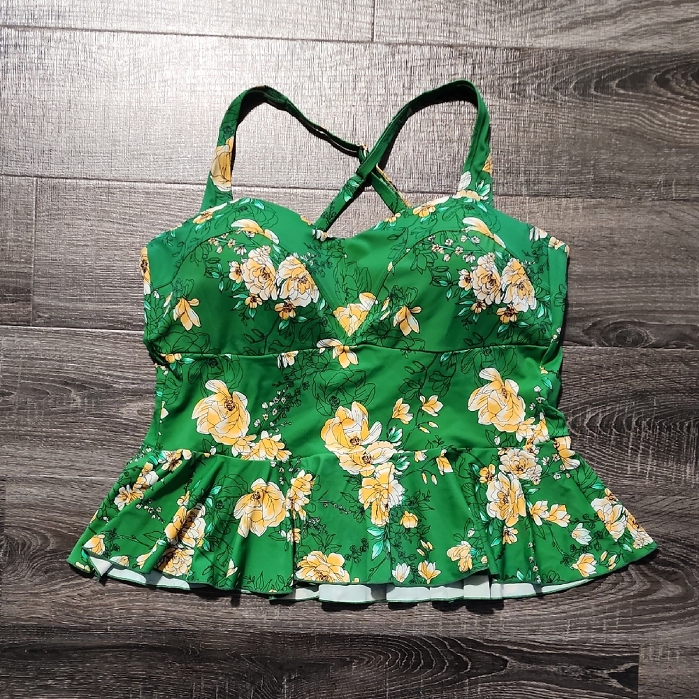 🦇 G.I.L.I. Peplum Tankini Top 🦇